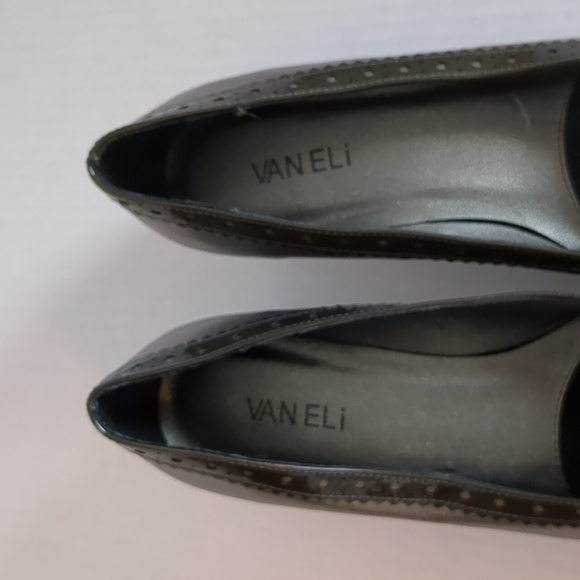 Vaneli Vero Cudio Block Heel Pumps - Picture 3 of 6